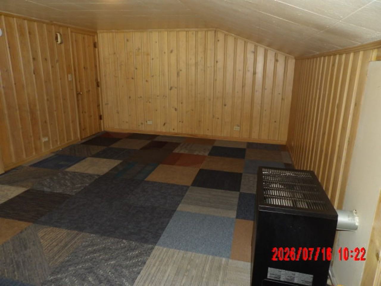 2035 D St - Photo 4 of 25