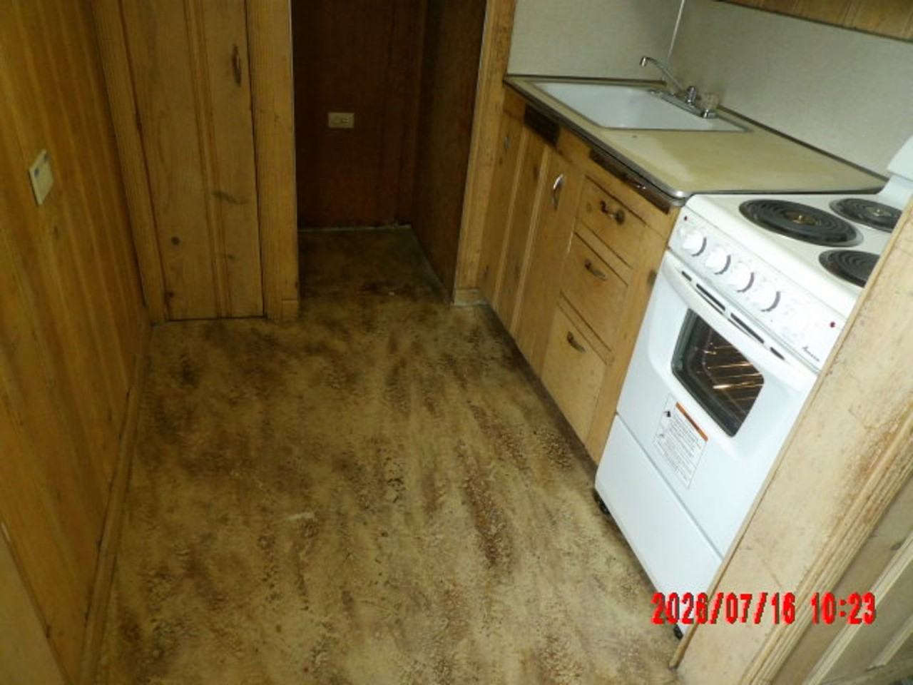 2035 D St - Photo 7 of 25