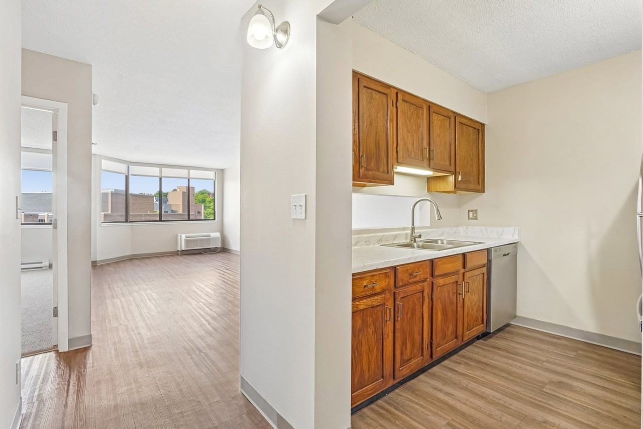 Irvine Park Towers - Photo 6 of 24