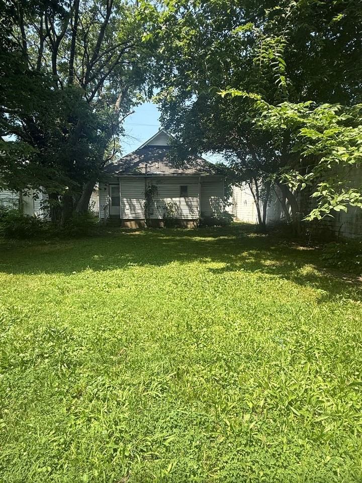 2809 Columbia Ave - Photo 2 of 22