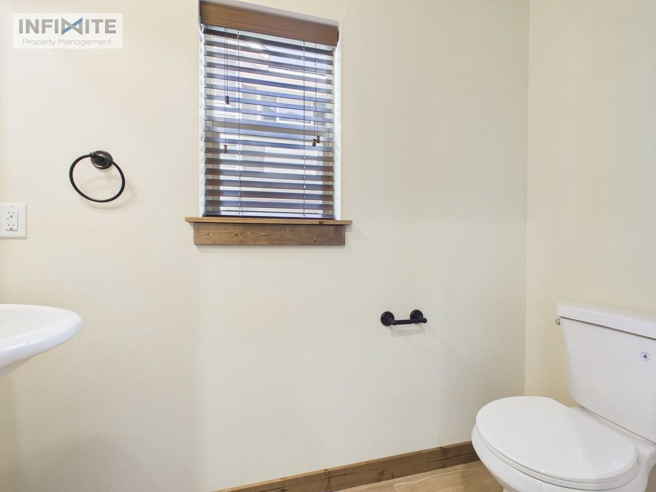 2767 Fen Way #A - Photo 5 of 18