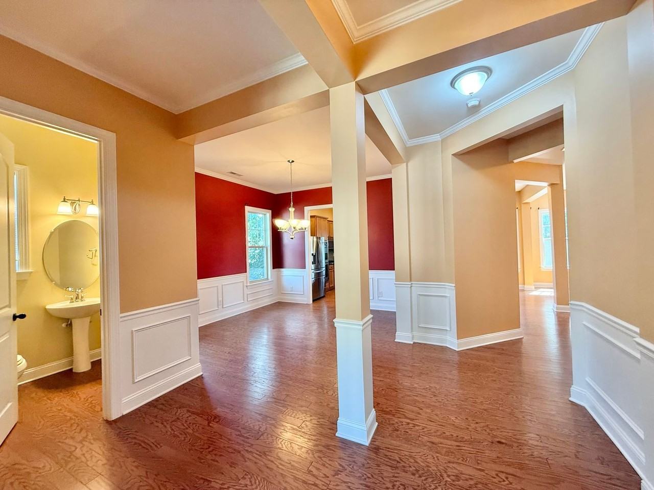 1140 Litchborough Way - Photo 4 of 44