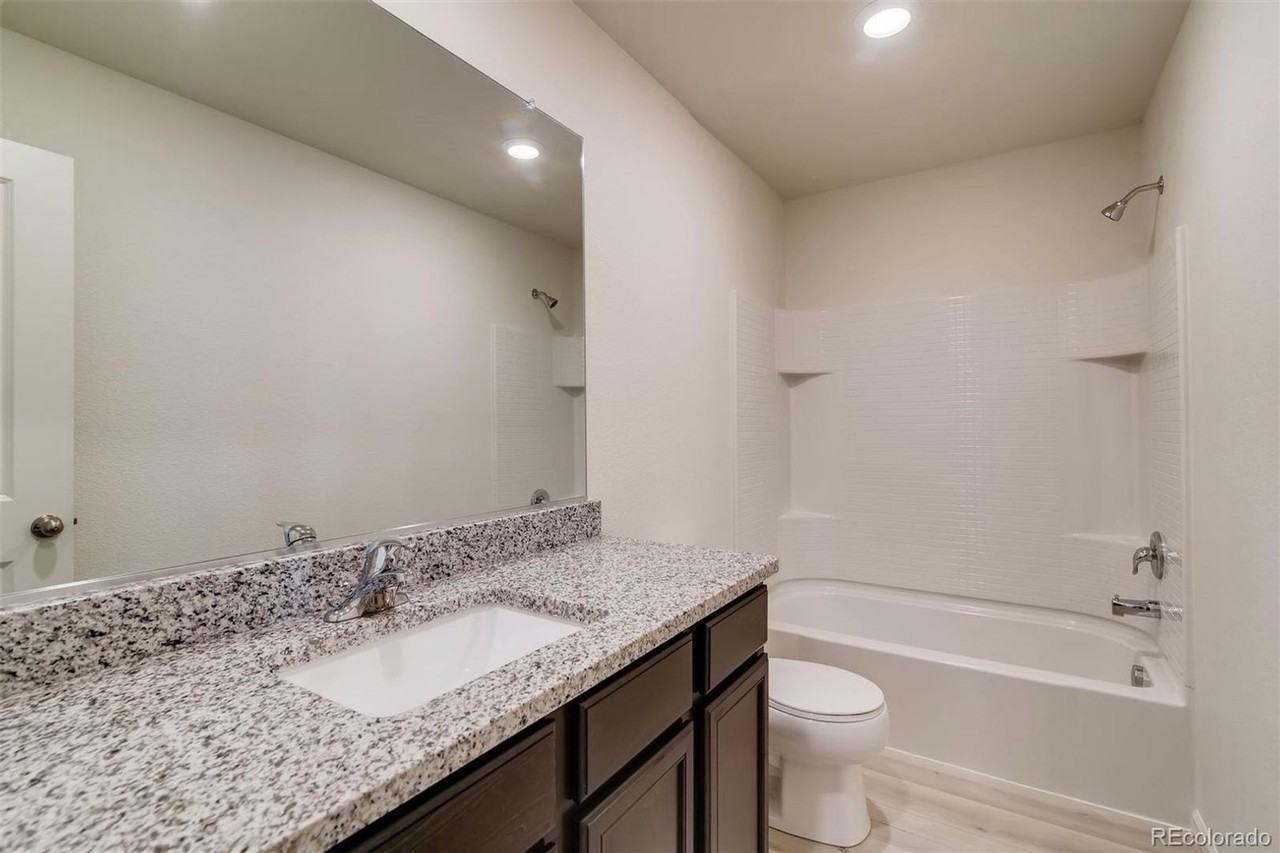1060 Long Meadows St - Photo 3 of 13