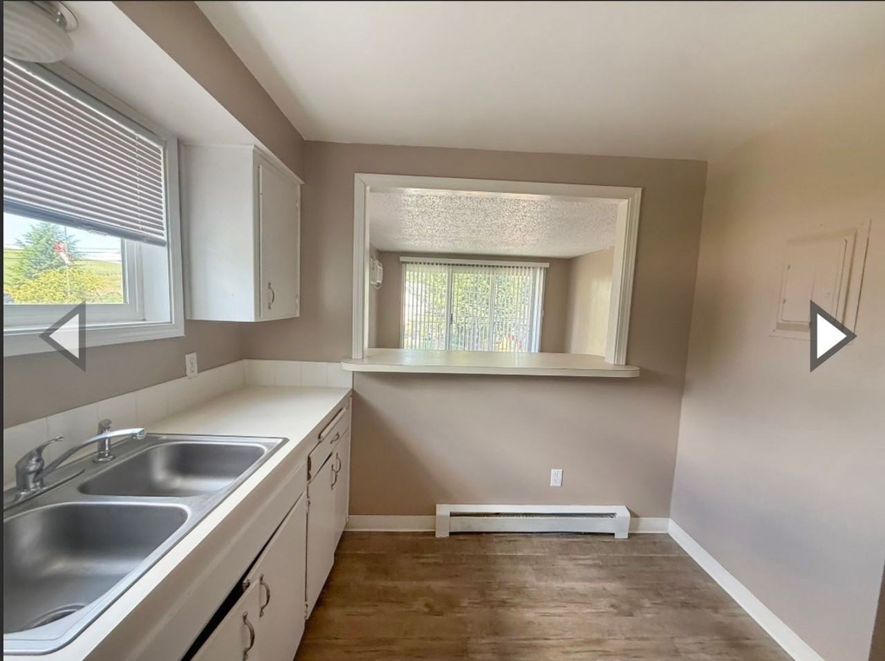 1122 Oakland St #10 - Photo 5 of 7