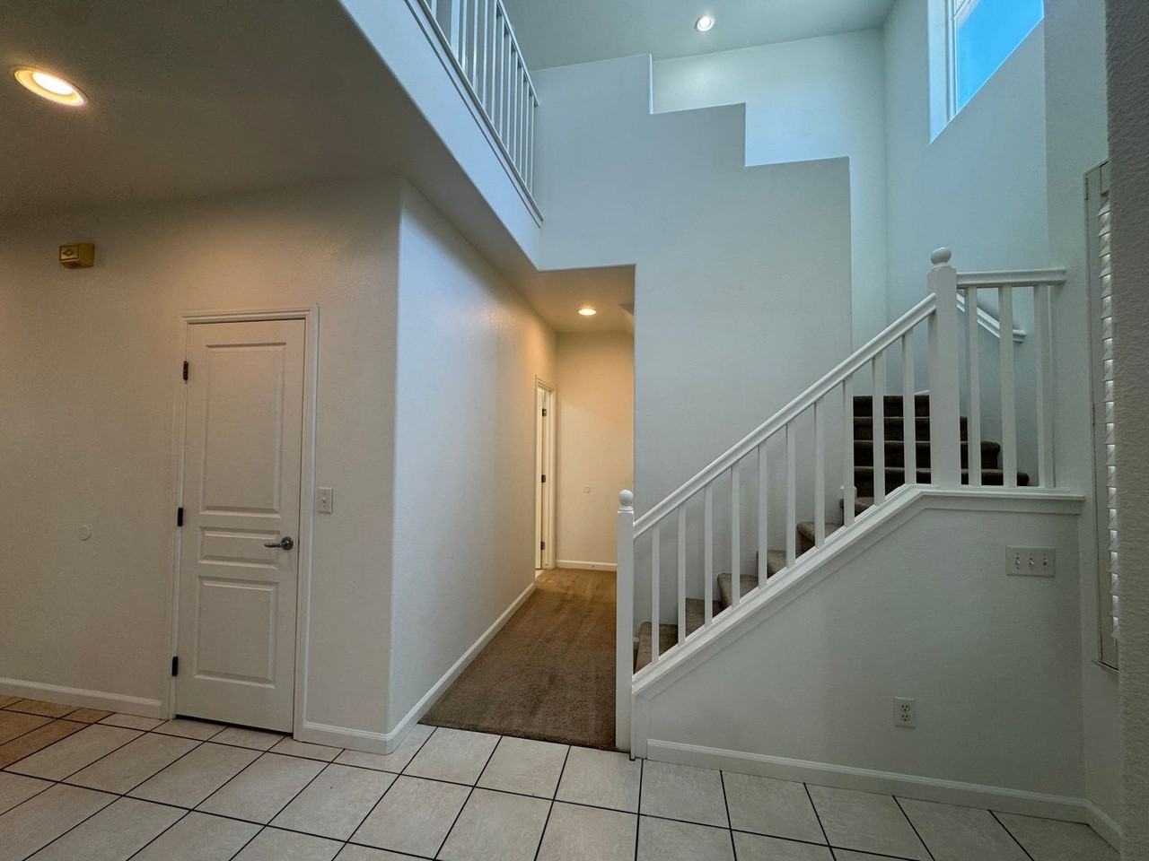 5781 E Kaviland Ave - Photo 4 of 45