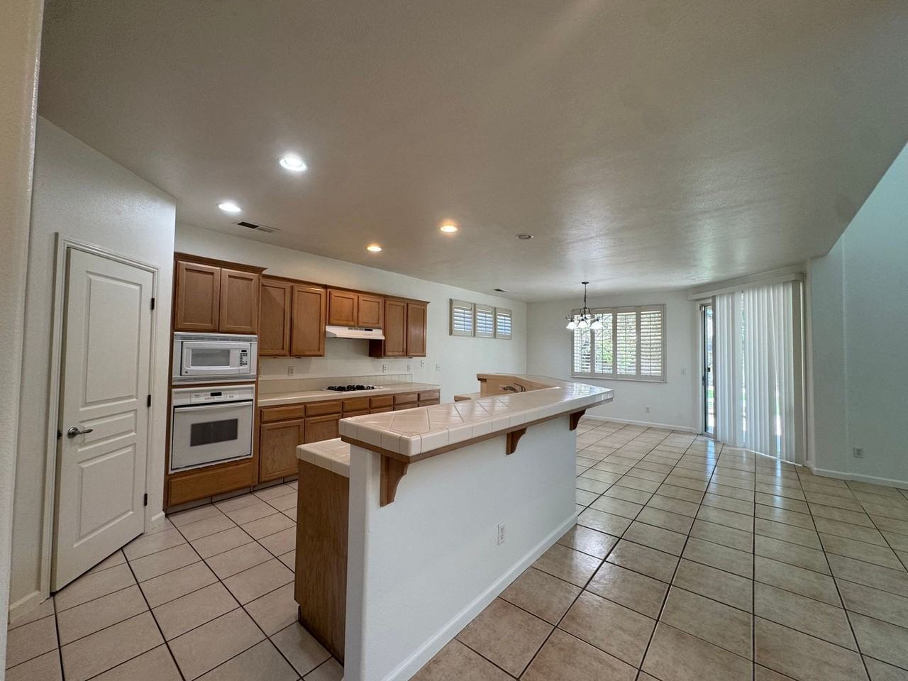 5781 E Kaviland Ave - Photo 5 of 45