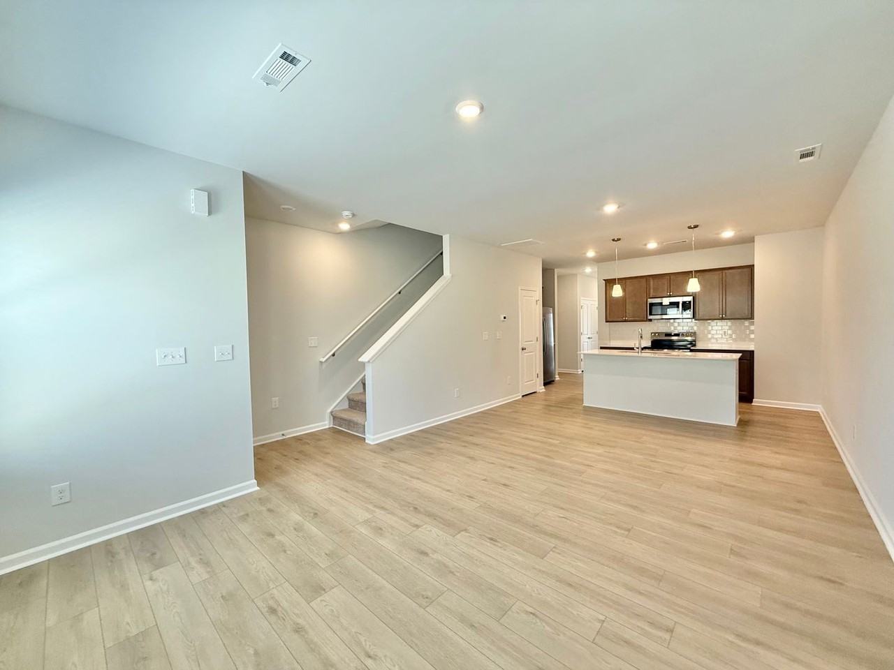 112 Silver Fir Ln - Photo 3 of 26