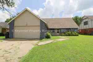 featured image of 1609 S Chestnut Ave