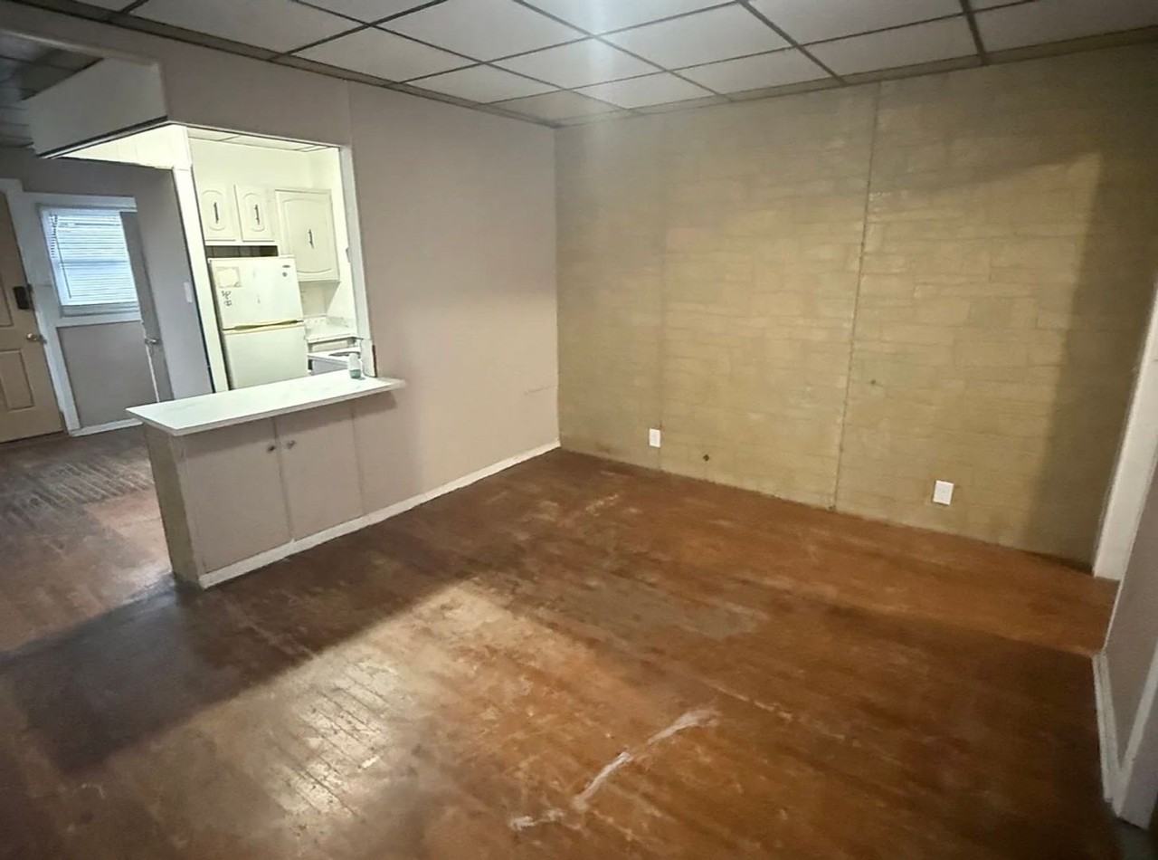 1566 Quarrier St - Photo 5 of 6