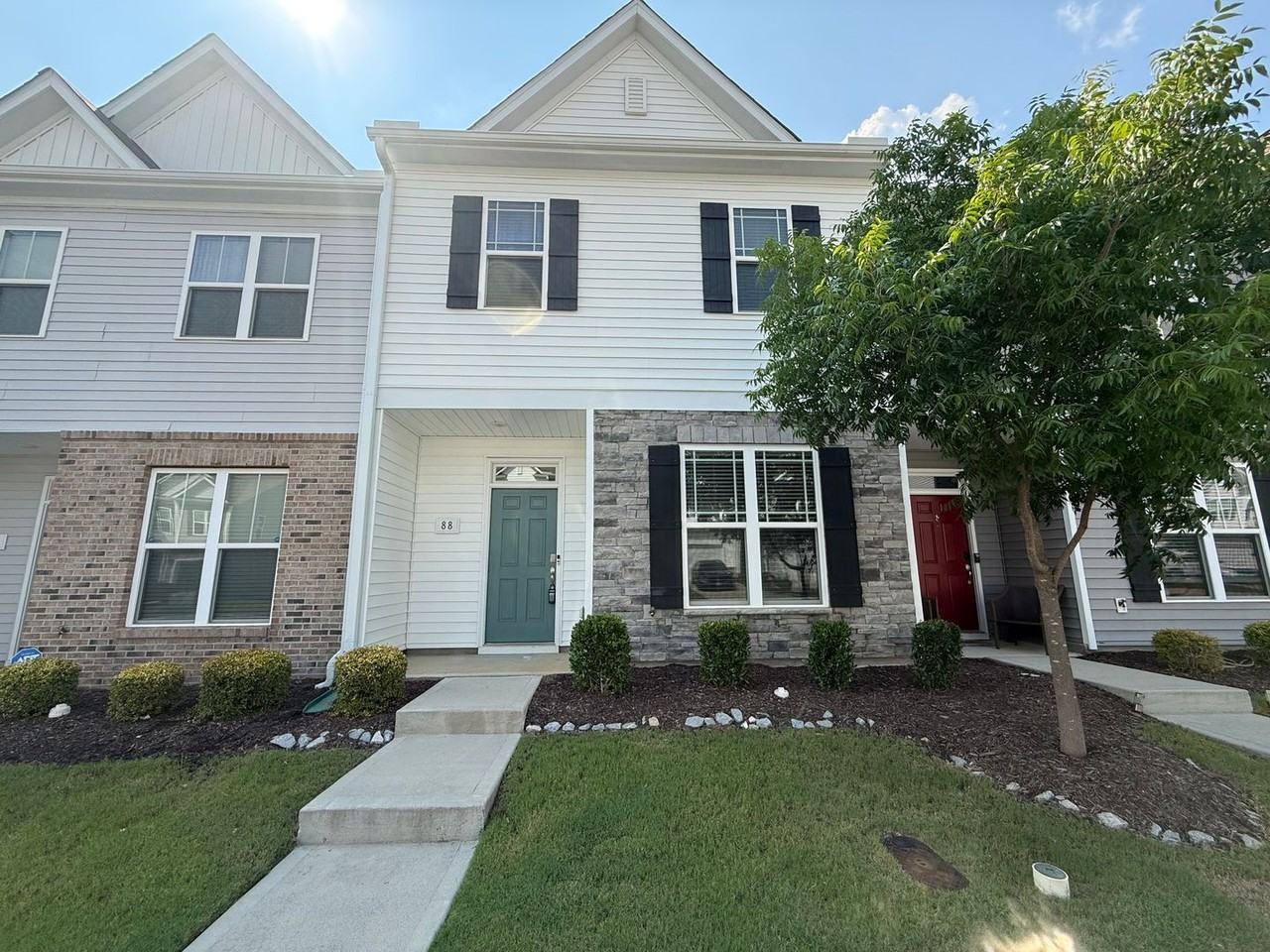 88 Liam St