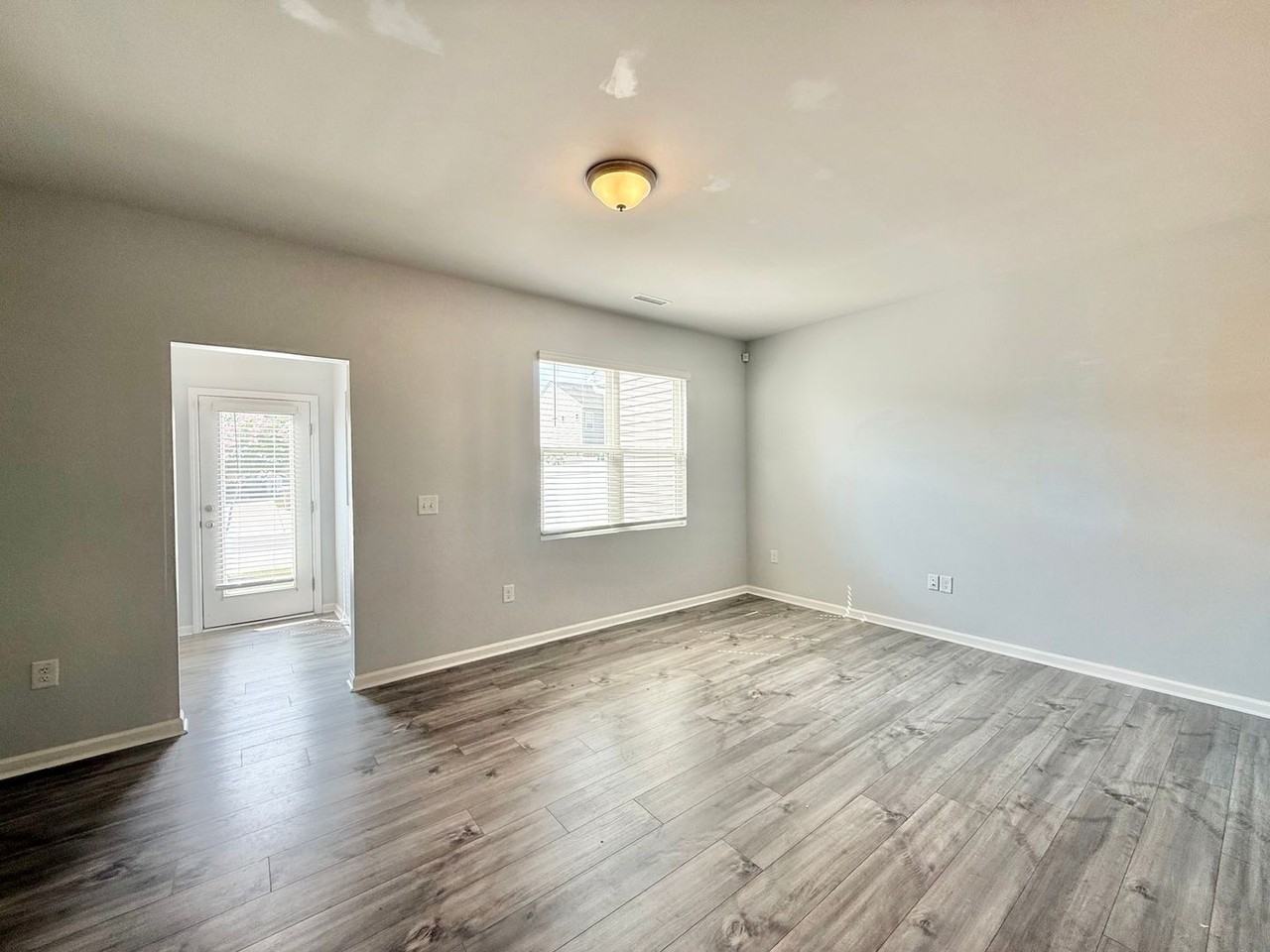 88 Liam St - Photo 7 of 24