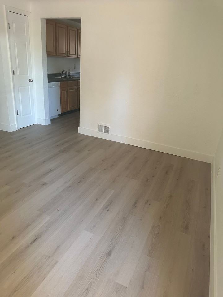 JaySt - Photo 6 of 11