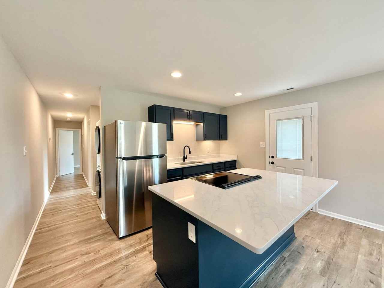 615B Burlington Ave - Photo 4 of 13