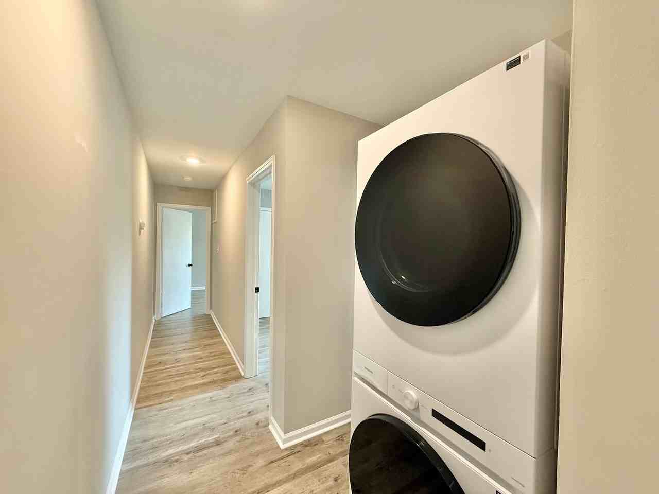 615B Burlington Ave - Photo 7 of 13