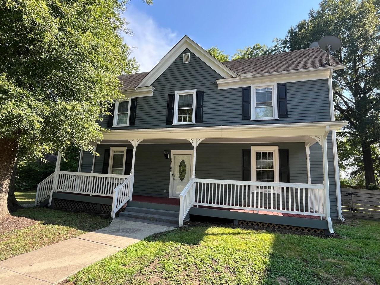 1810 Vale St - Photo 2 of 30