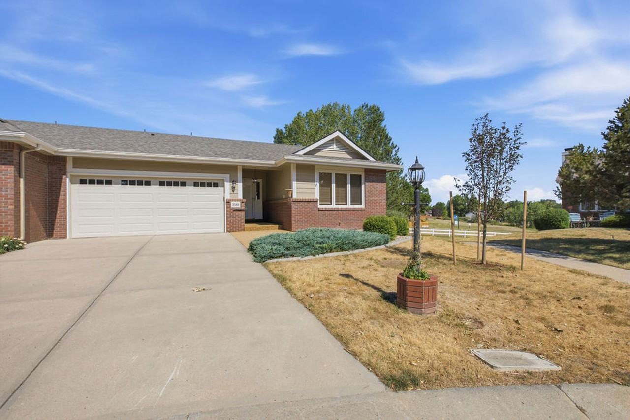 2580 Lochbuie Cir - Photo 4 of 38