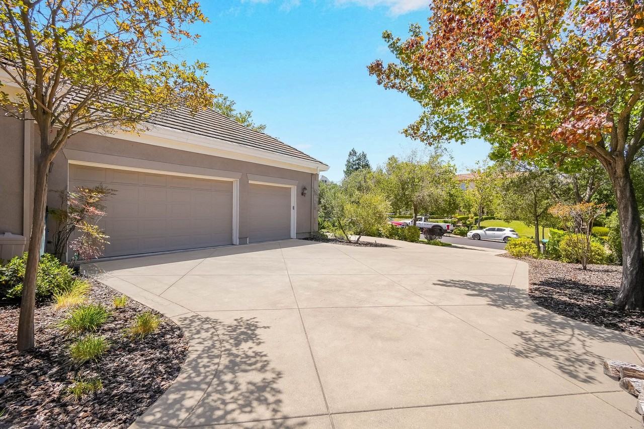 3441 Torlano Pl - Photo 5 of 50
