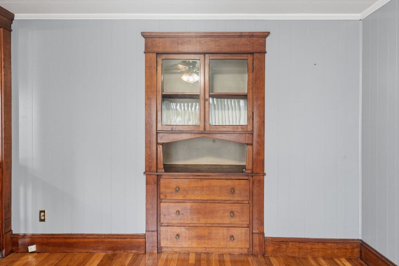21 Colchester St - Photo 7 of 24