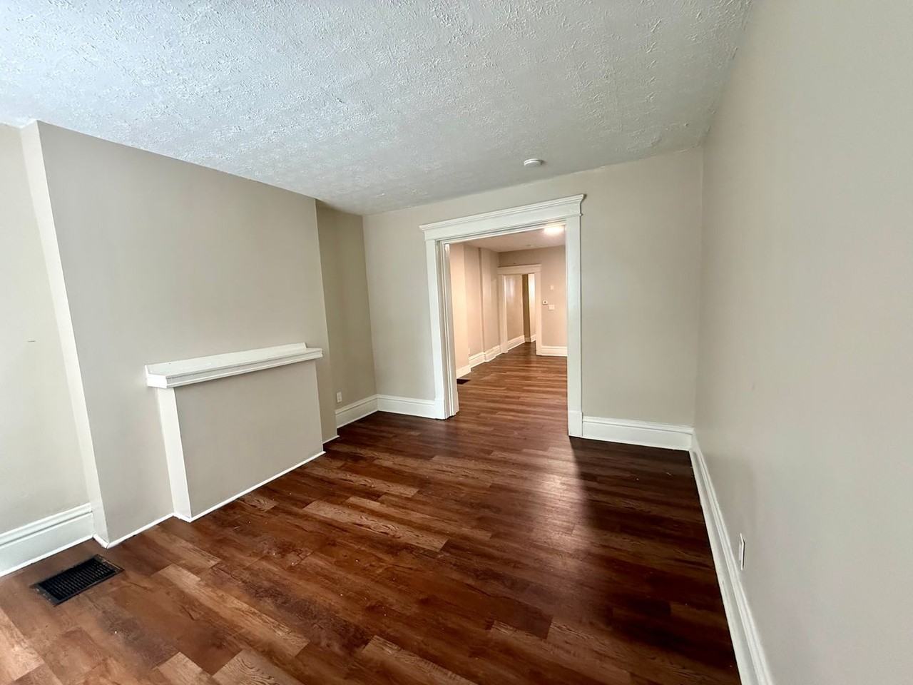 60 W Park Ave - Photo 3 of 12
