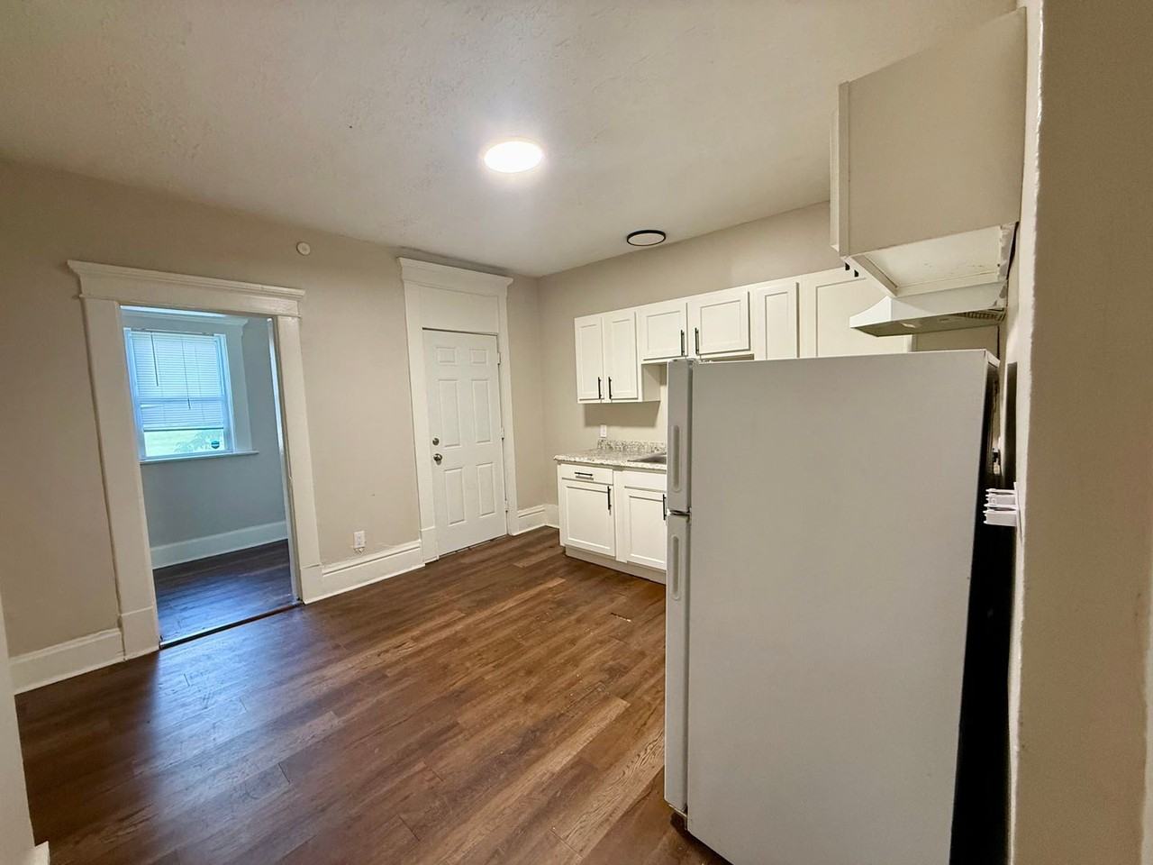 60 W Park Ave - Photo 6 of 12