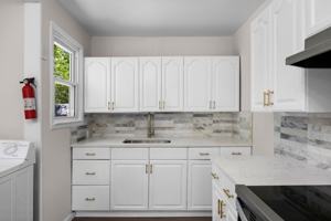 featured image of 7 Coville Dr