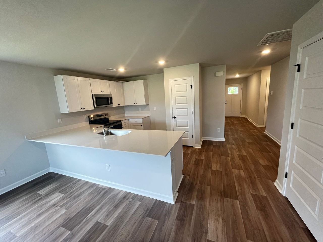 190 Birchwood Dr - Photo 4 of 19