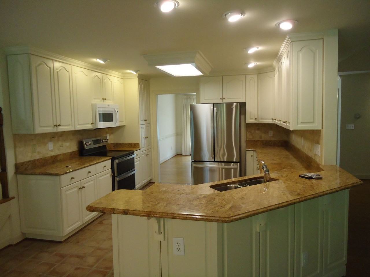 105 Mariners Cir - Photo 7 of 38
