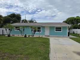 featured image of 313 Surf St