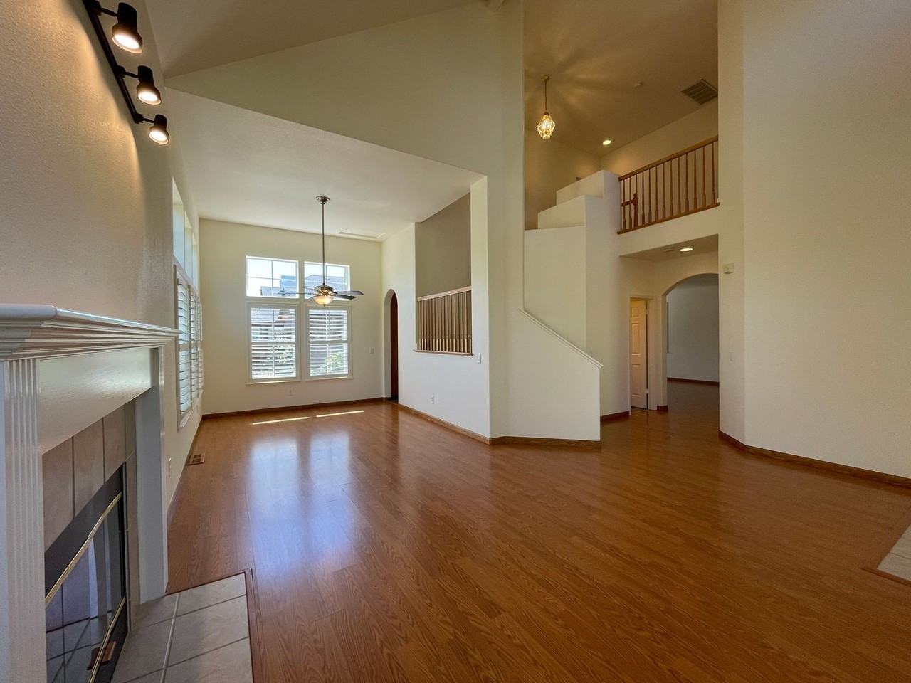 4719 Prospect Ave - Photo 6 of 42