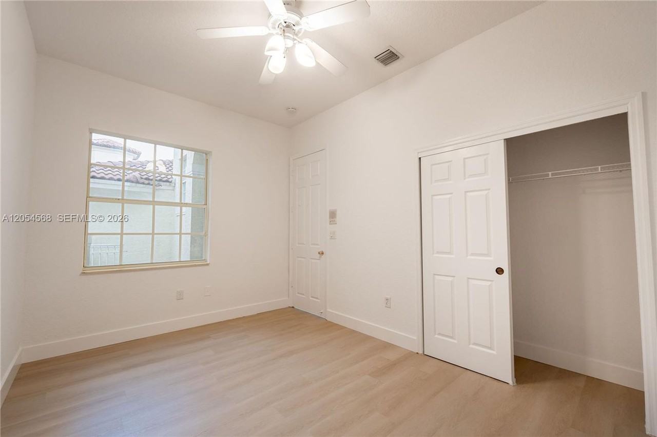 11213 Nw 71st Ter - Photo 6 of 15