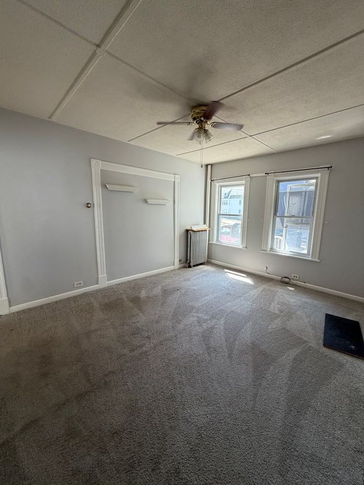 94 Ashland St - Photo 4 of 11