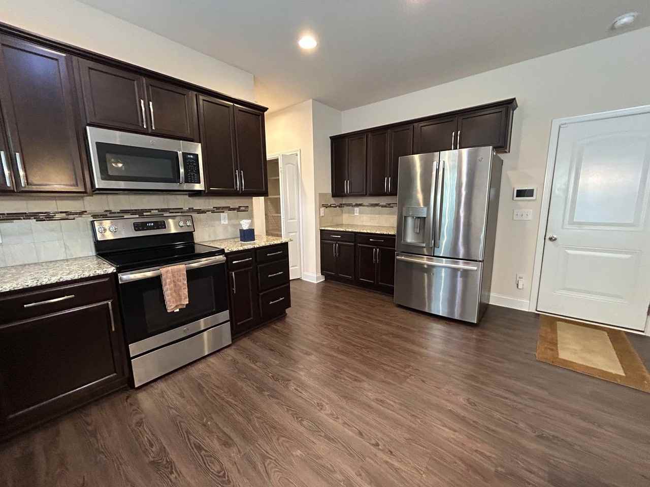 1464 Land Grove Dr - Photo 4 of 21