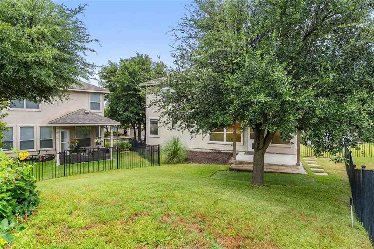 65 White Magnolia Cir - Photo 3 of 34