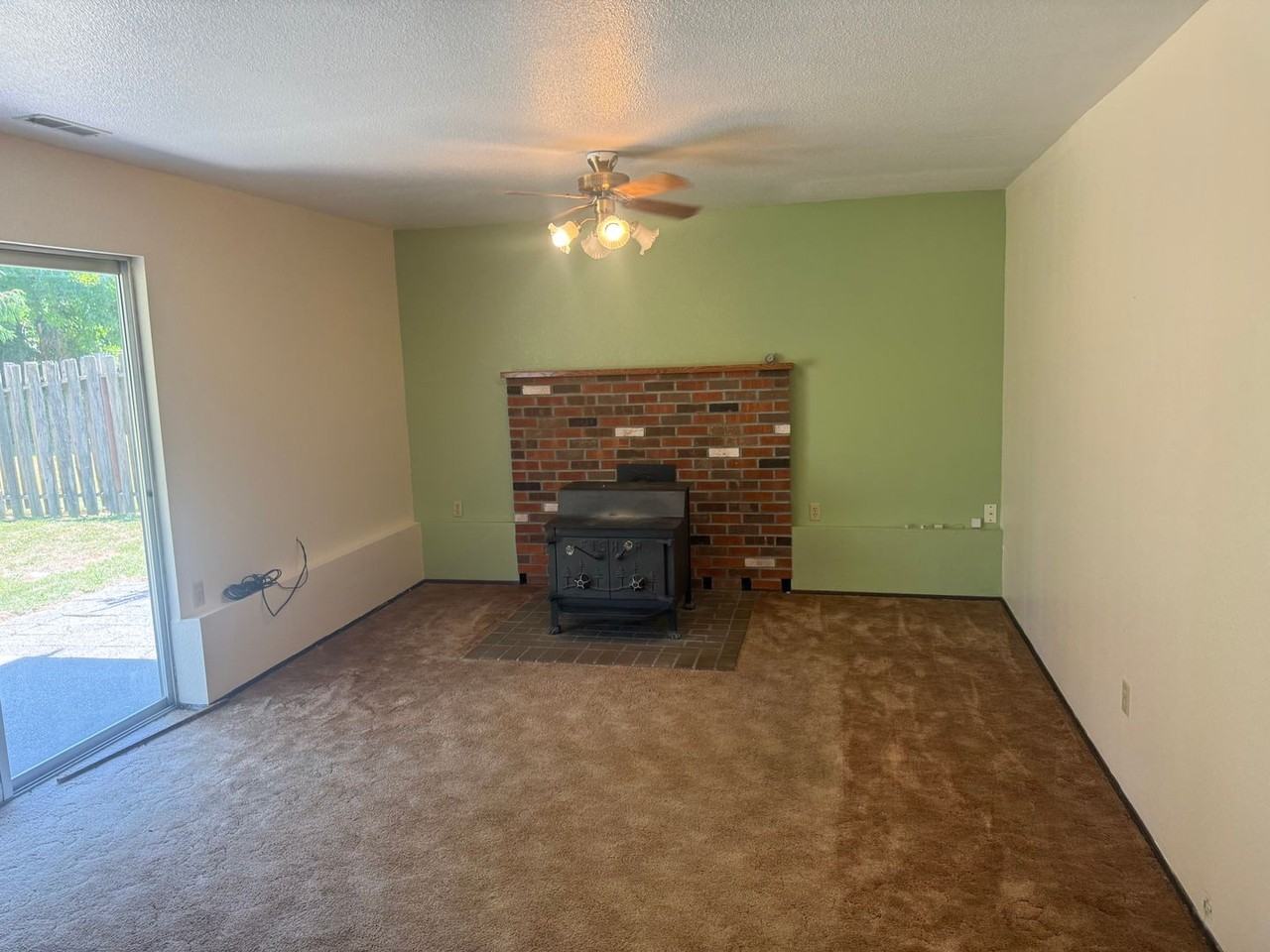 2521 Monica Dr - Photo 5 of 20