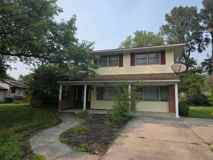 812 Leeds Ln - Photo 1 of 1