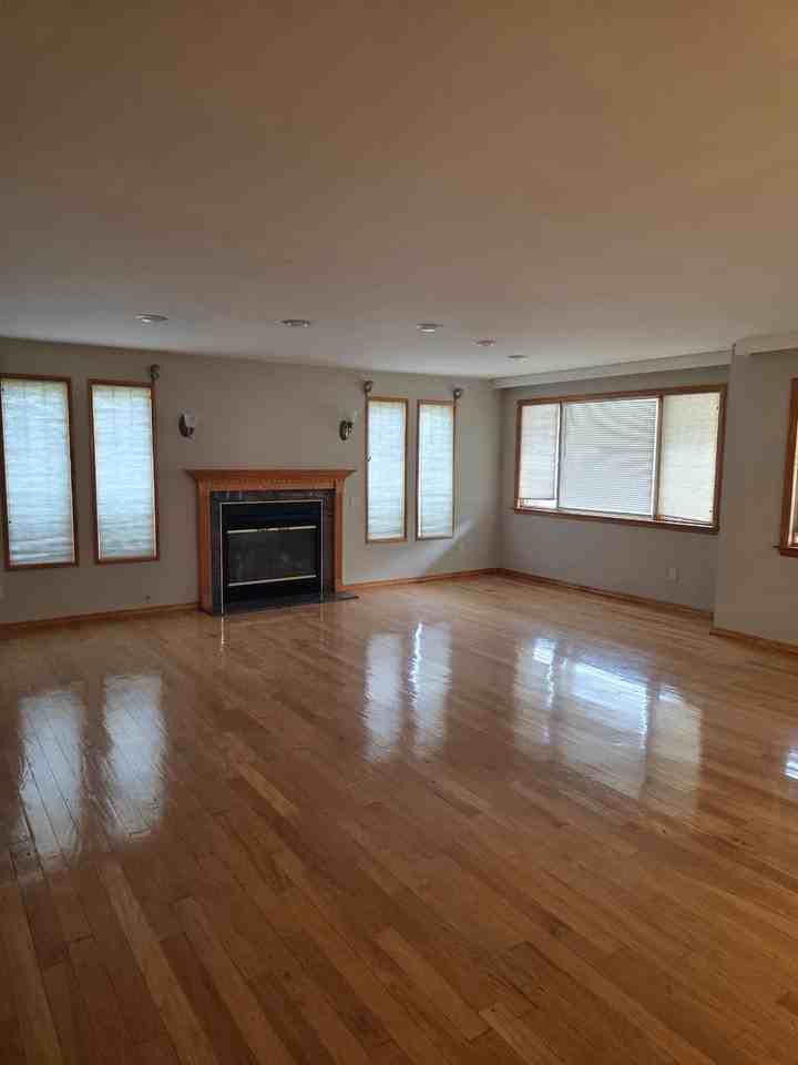 812 Leeds Ln - Photo 6 of 30