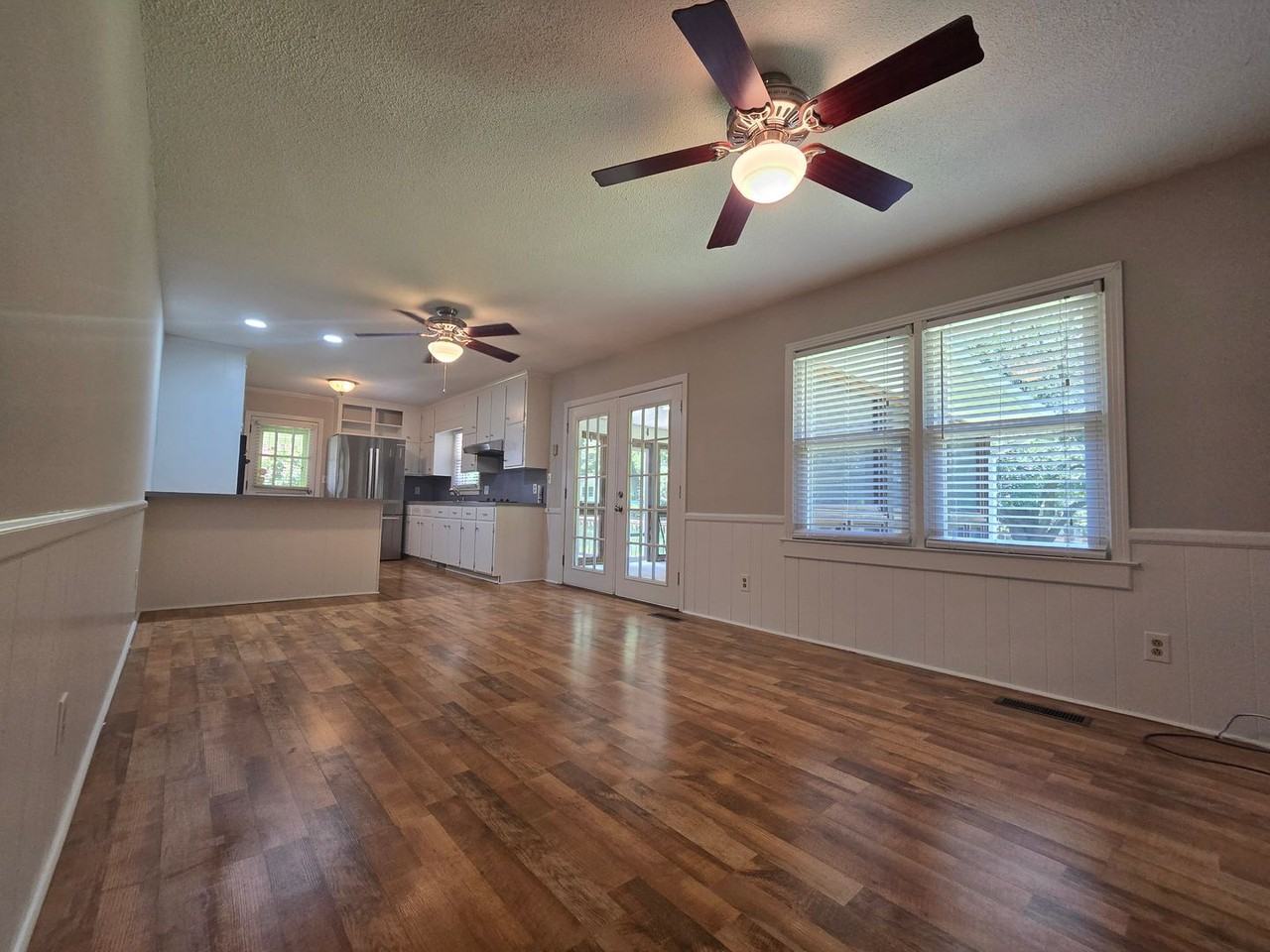 120 Milton Ave - Photo 7 of 21