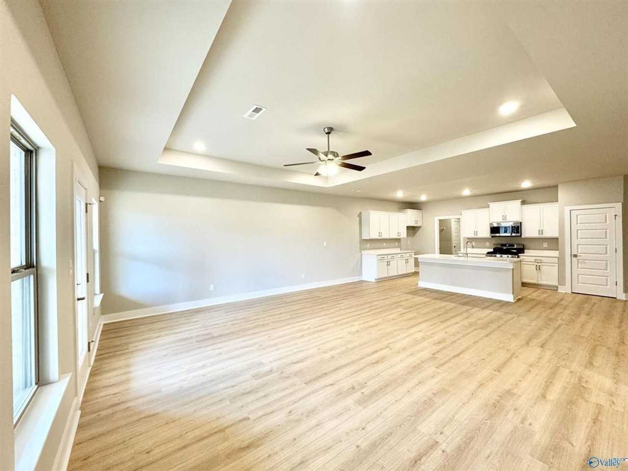 6004 Gardner Maples Dr - Photo 3 of 17
