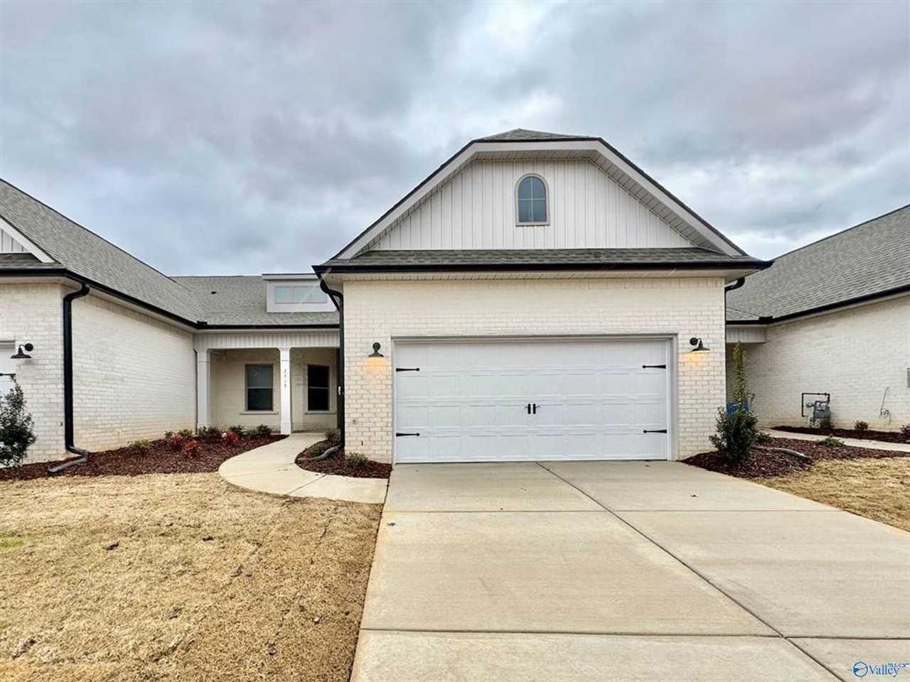 6006 Gardner Maples Dr - Photo 2 of 17
