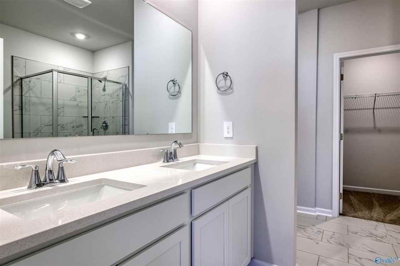 6006 Gardner Maples Dr - Photo 7 of 17