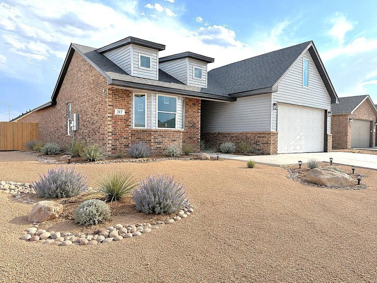 317 Cowboy Ln