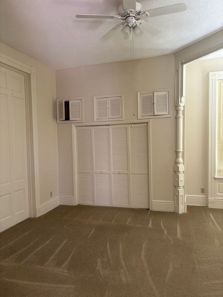 2250 2250 Kingsway #3 - Photo 3 of 5