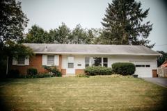 425 Spring Dr - Photo 1 of 1