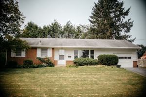 featured image of 425 Spring Dr