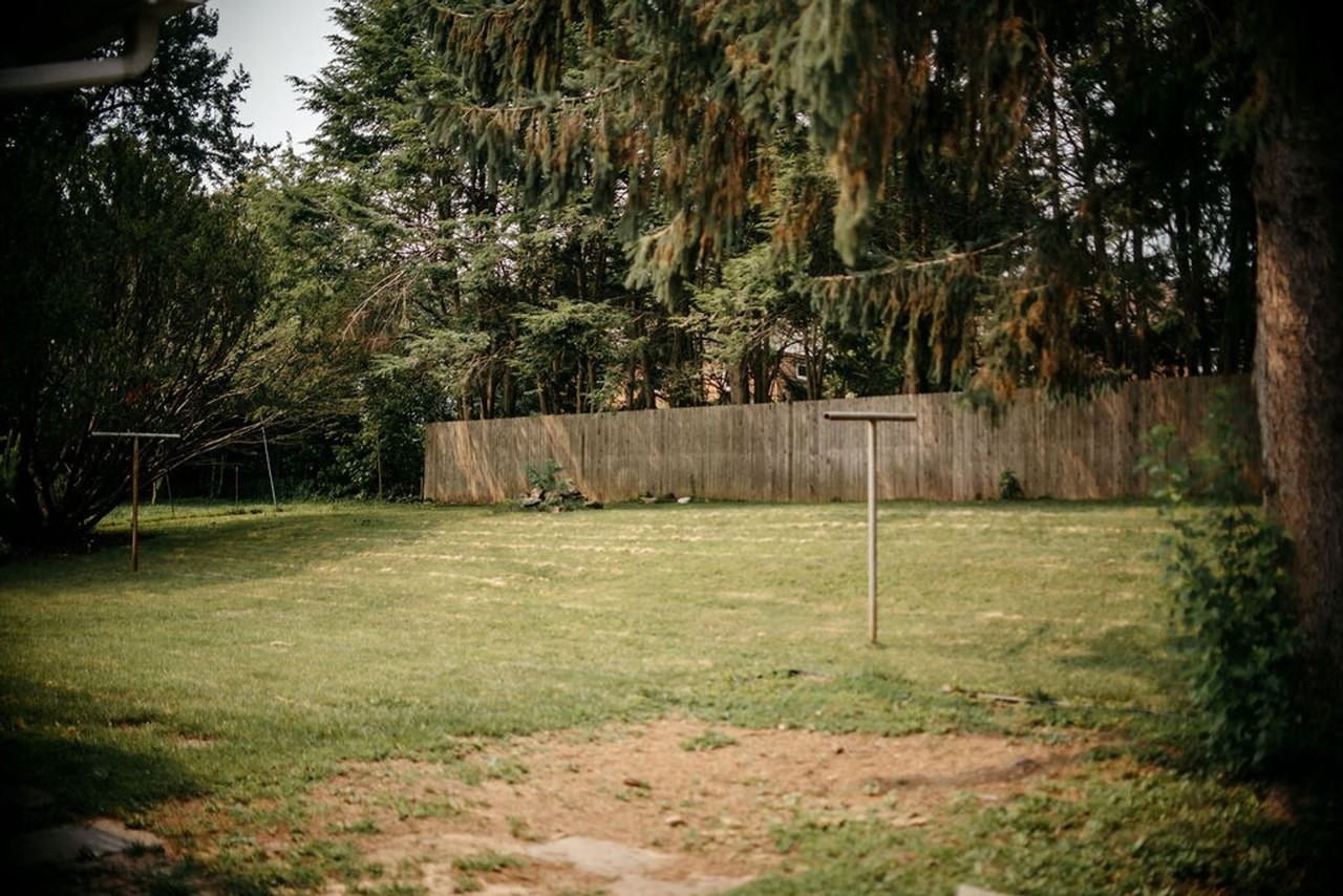 425 Spring Dr - Photo 5 of 40