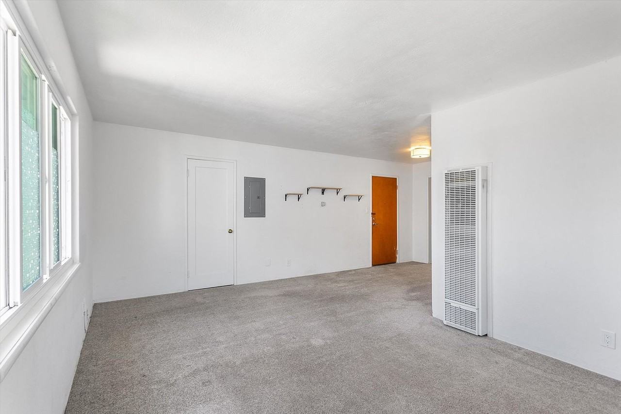 2238 Encinal Ave #C - Photo 6 of 12