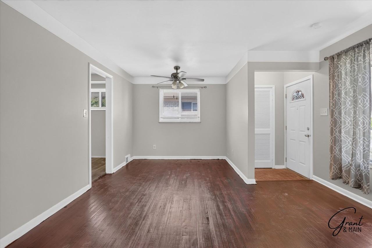 1619 Progress Ave - Photo 3 of 24