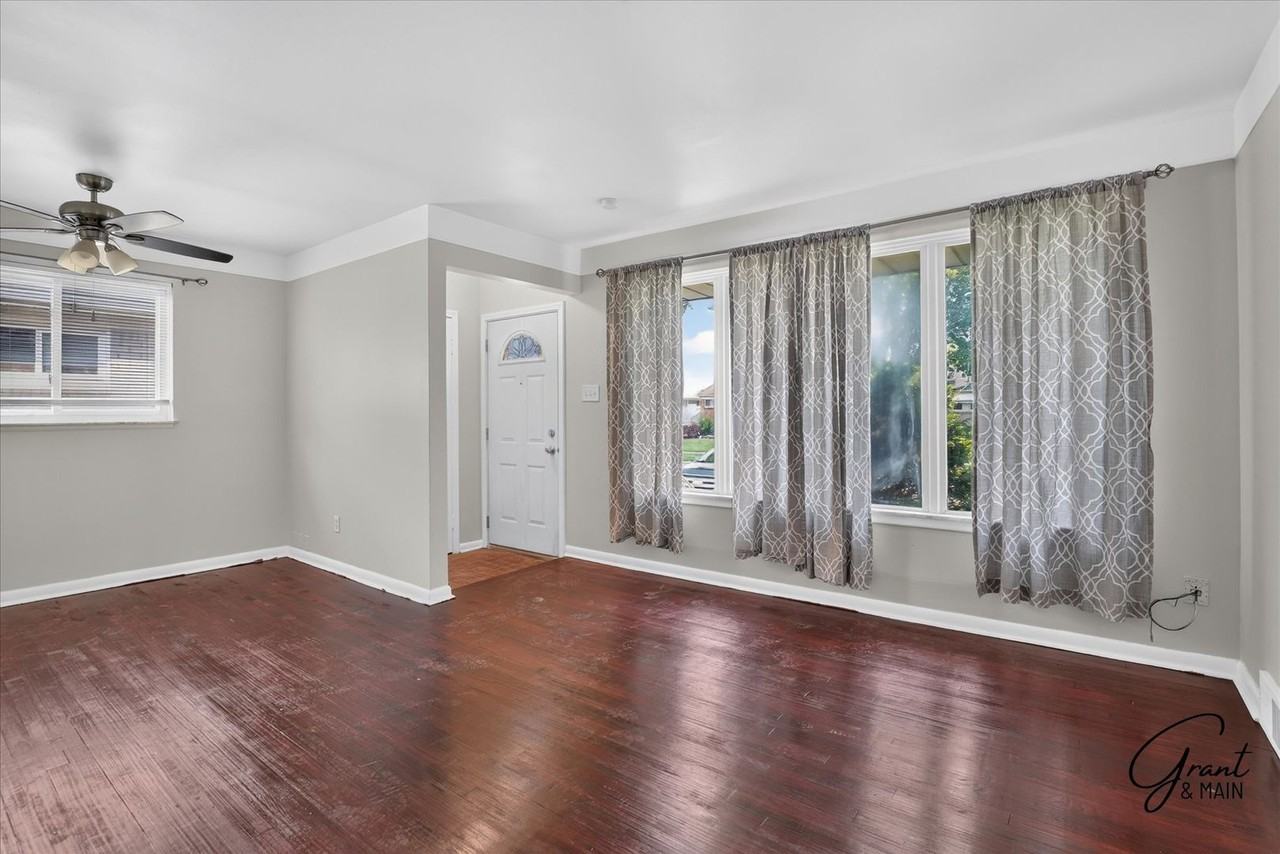 1619 Progress Ave - Photo 4 of 24