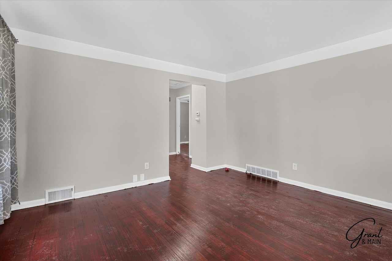 1619 Progress Ave - Photo 6 of 24