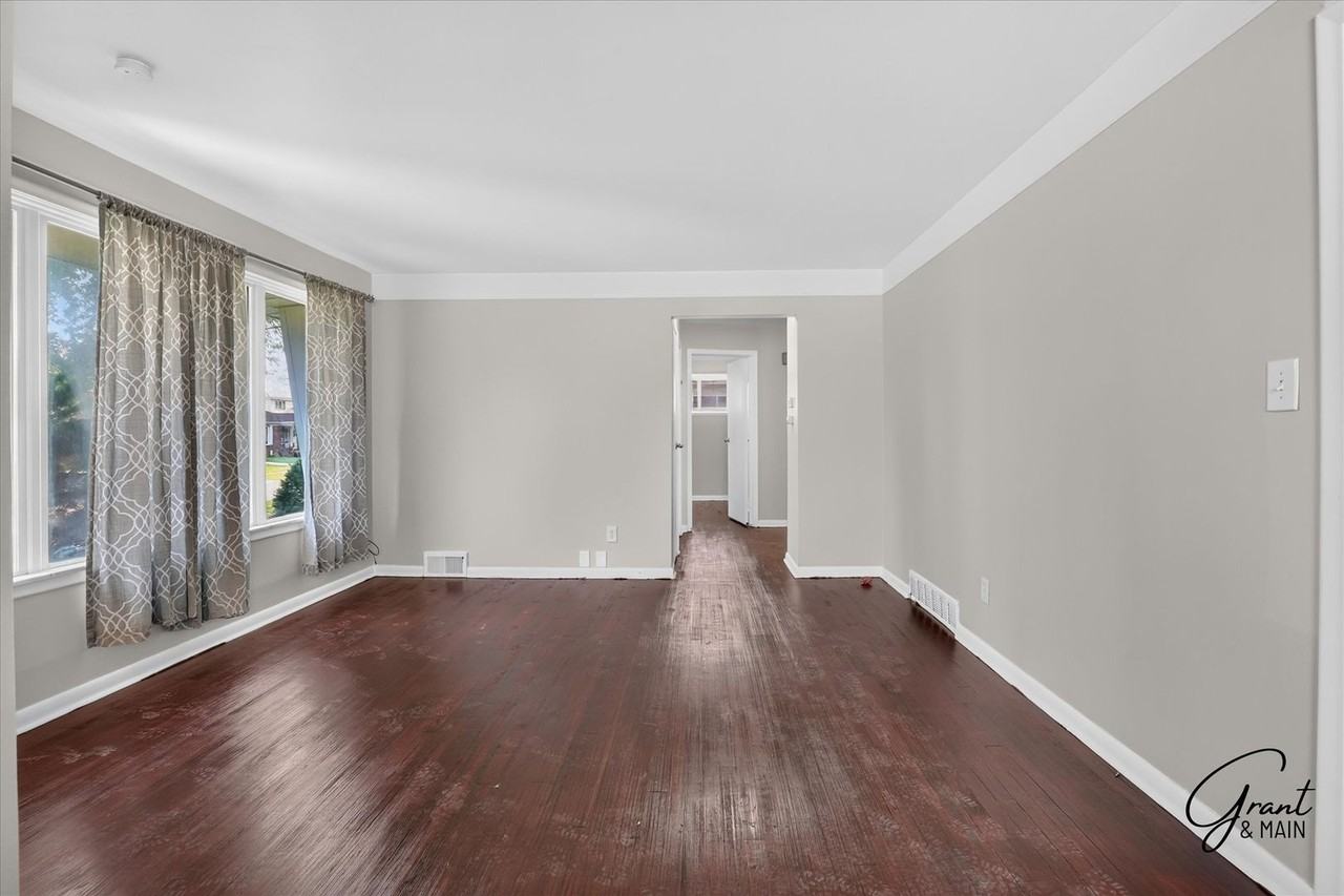 1619 Progress Ave - Photo 7 of 24